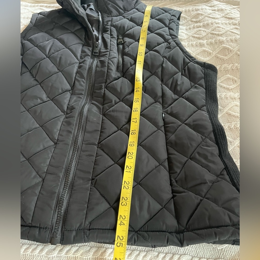 Andrew Marc Black Quilted Vest Zipper Closure Women’s Size XL - Picture 7 of 16